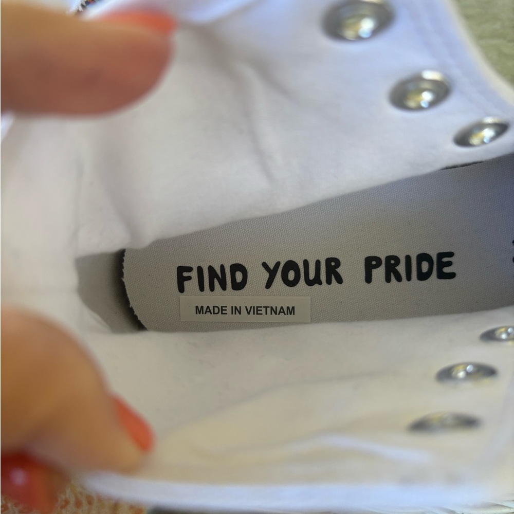 Converse Run Star Hike High Top Pride Men Size 9 or Womens 10.5 170824c New New - Picture 2 of 15